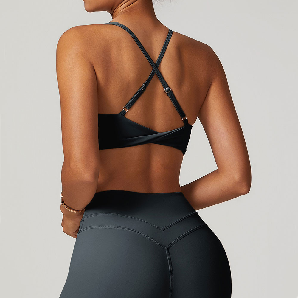 حمالة صدر رياضية للنساء ، حمال - مراجعة Sports Bra Racerback وسعره